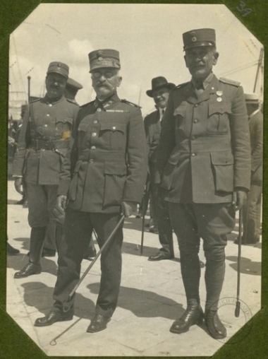 Ο στρατηγός Παναγιώτης Δαγκλής [με Γάλλο ομόλογό του].