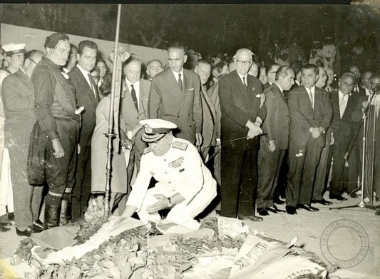 Κατάθεση στεφάνου στο πλαίσιο των εορτασμών για τα εκατό χρόνια από τη γέννηση του Ελευθερίου Βενιζέλου.