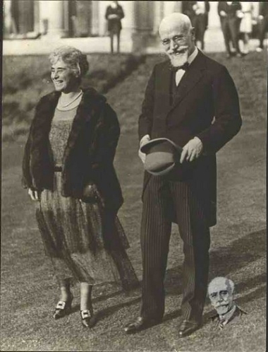 Eleftherios Venizelos with his second wife Elena Skylitsi, after their wedding ceremony.