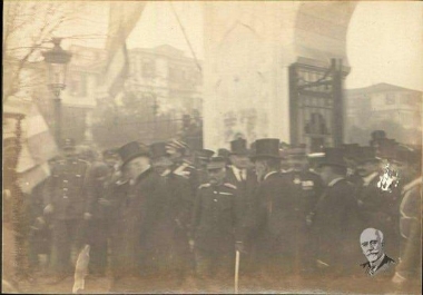 E. Venizelos and General Daglis in Thessalniki.