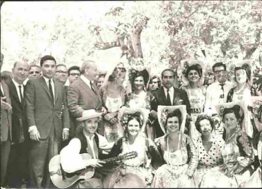 Nikitas Venizelos in Mournies for the celebrations of the 100 years from the birth of Eleftherios Venizelos. Eftychis Nikolioudakis is in view.