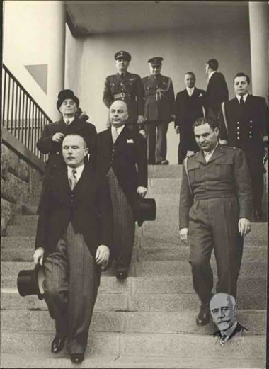 Sophocles Venizelos exiting the Presidential Mansion, during his visit to Ankara.