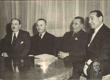 Sophocles Venizelos in a meeting with Turkish Prime Minister Menteres, the Minister of Foreign Affairs Fouat Kioproulou and the President of the Turkish National Assembly, Refik Koraltan, during Venizelos