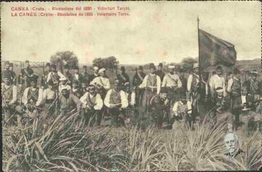 Turkish volunteers in Chania during the Revolution of 1896.