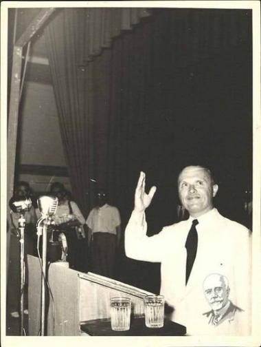 Ο Σοφοκλής Βενιζέλος στο Συνέδριο του Κόμματος των Φιλελευθέρων