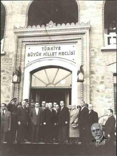 Sophocles Venizelos with the Greek Delegation during the Greek Government