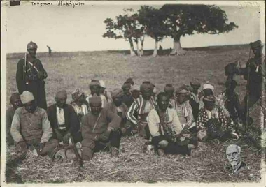 The first Turkish prisoners in Tsaous Tsiflik