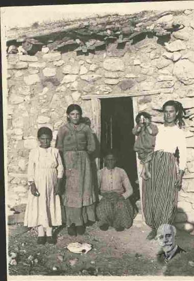 Ελληνική οικογένεια στο Τσετσεγκές