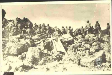 The headquarters of the 5th Division in Kale Grota during a battle.