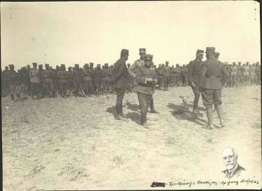 Commander-in-Chief Papoulas with Prince Andreas at the front.