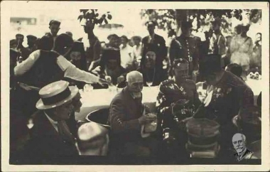 Ο Ελευθέριος Βενιζέλος με τον αντιστράτηγον Δελαγραμμάτικα, κατά τον εορτασμό της 15ης επετείου της νίκης του Κιλκίς, 1928