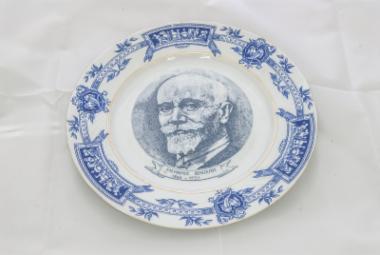 Διακοσμητικό πιάτο με το πορτραίτο του Ελευθερίου Βενιζέλου