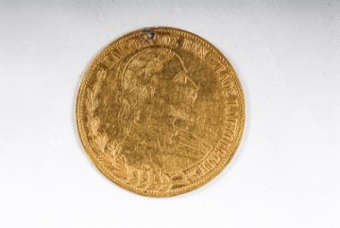 Νόμισμα χρυσό, 4 δουκάτα, με το πορτραίτο του Ελευθερίου Βενιζέλου, τον δικέφαλο αετό και την αναγραφή 