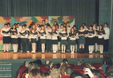 Η χορωδία του 9ου Δημοτικού Σχολείου παρουσιάζει ένα αφιέρωμα στον ελληνικό κινηματογράφο