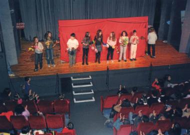 Το 10° Δημοτικό Σχολείο παρουσιάζει παράσταση κουκλοθέατρου, με δύο ιστορίες από την 