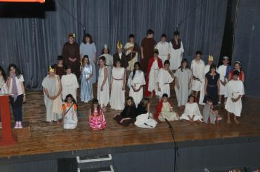 Οι μαθητές της ΣΤ' τάξης του 7ου Δημοτικού Σχολείου παρουσιάζουν
το έργο 