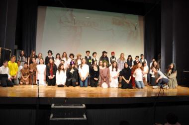 Οι μαθητές των 1ου, 10ου και 4ου Δημοτικών Σχολείων
παρουσιάζουν το έργο 