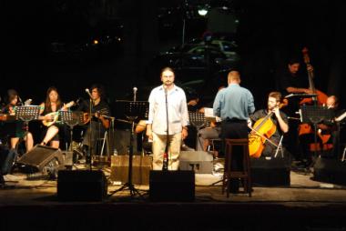 Δημοτική Αθηναϊκή Εστουδιαντίνα, Αγάθωνας Ιακωβίδης – Μπάμπης Τσέρτος