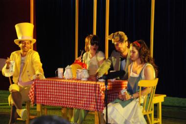 Η Αλίκη στη χώρα των θαυμάτων