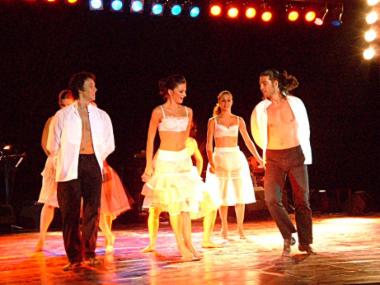 “Ρέει το γάλα, ρέει το μέλι, ρέει το κρασί”