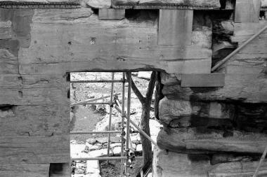 Το θυραίο άνοιγμα του δυτικού τοίχου