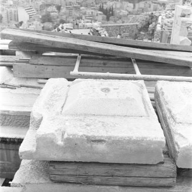 Η φατνωματική πλάκα 392 της οροφής της βόρειας πρόστασης